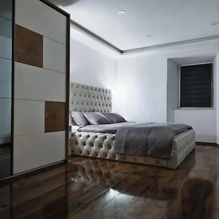 Stara Posta 8 グロースプリェ